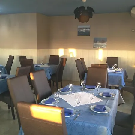 El Alferez Hostel *