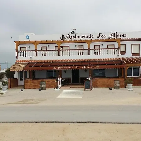 El Alferez Ostello